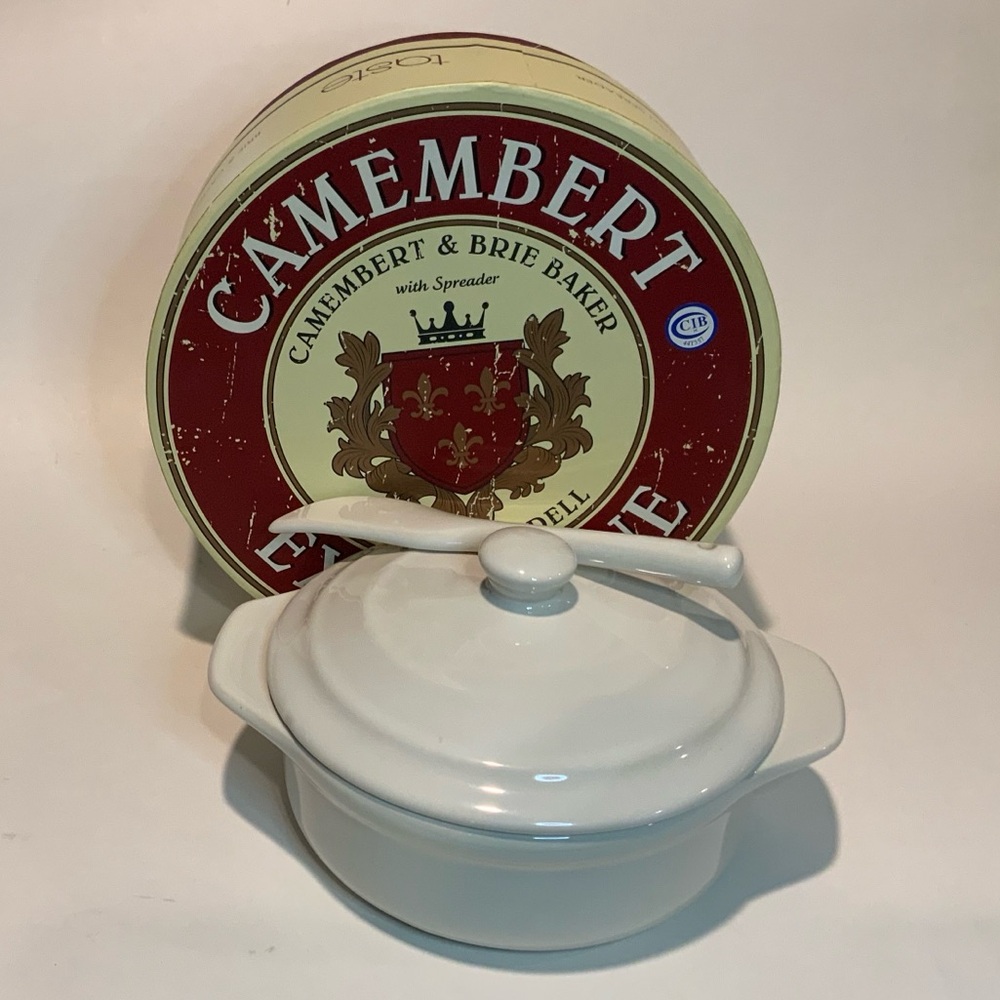 Davis & Waddell White Cheese Baker Set